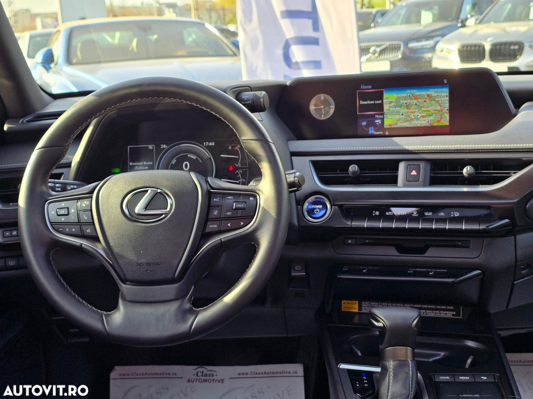 Lexus UX 250h Luxury Line - 10