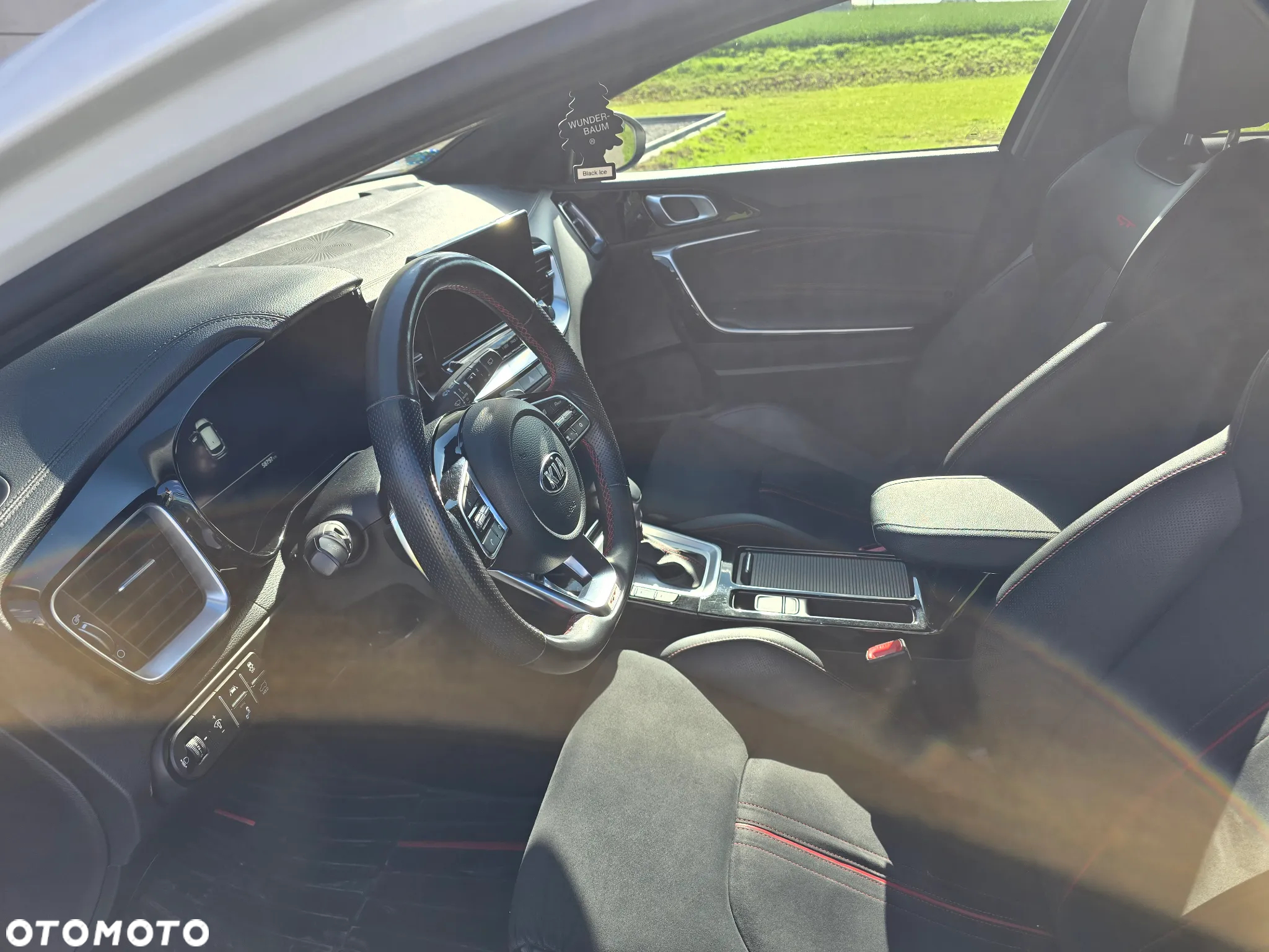 Kia ProCeed 1.6 T-GDI GT DCT - 10