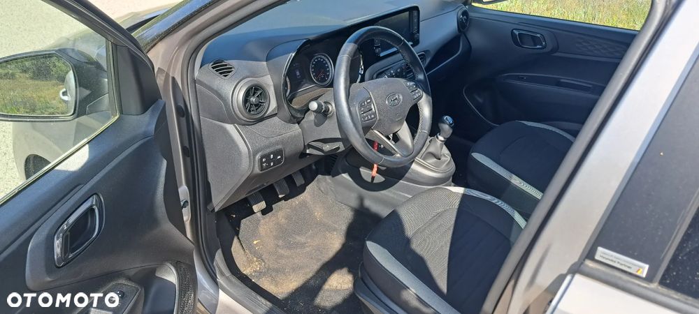 Hyundai i10 - 10