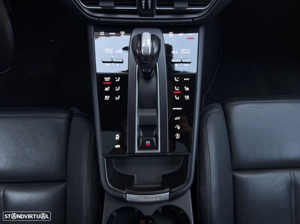 Porsche Macan - 16