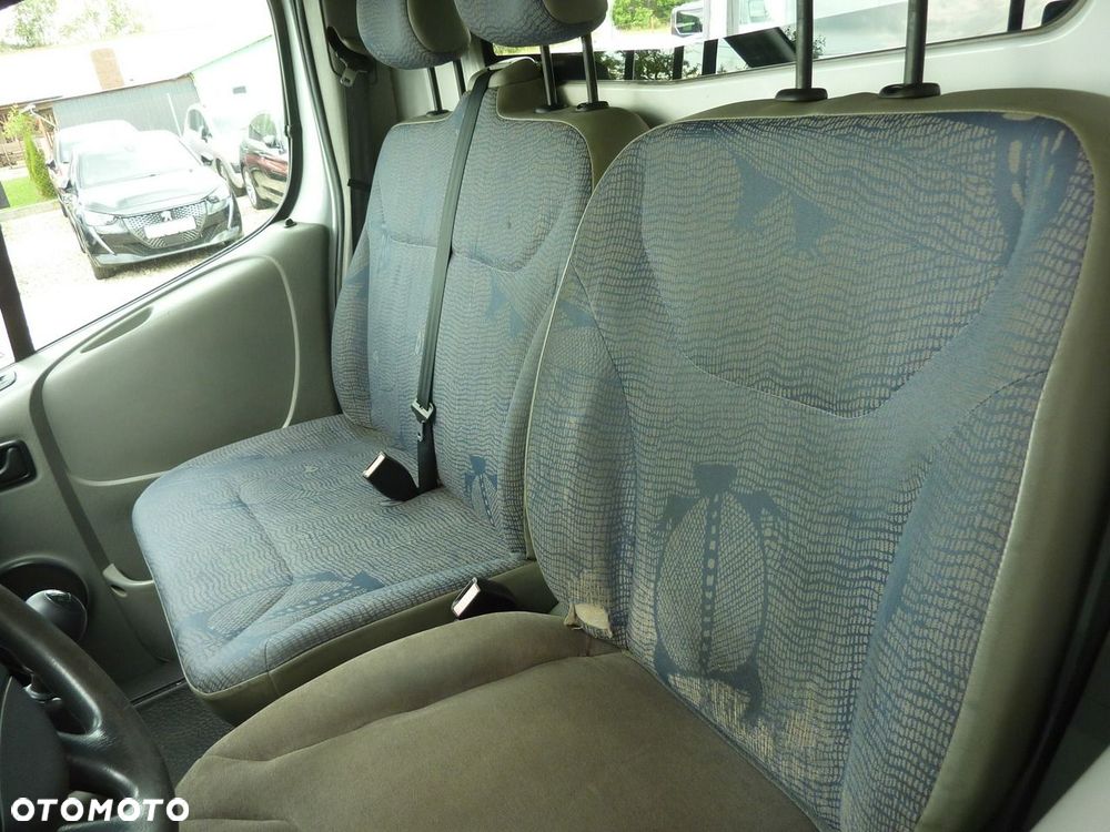 Renault Trafic - 12