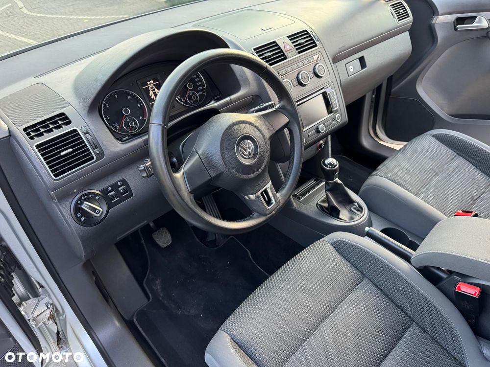 Volkswagen Touran 1.6 TDI DPF Trendline - 18