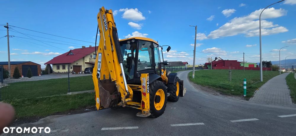 JCB 4CX - 7