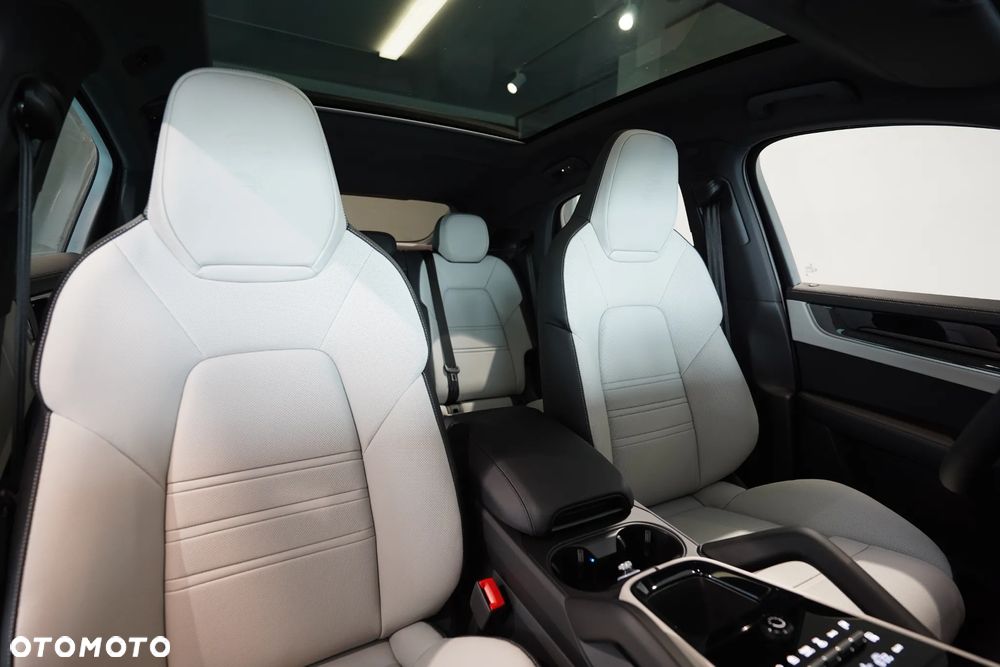 Porsche Cayenne Coupe S - 30
