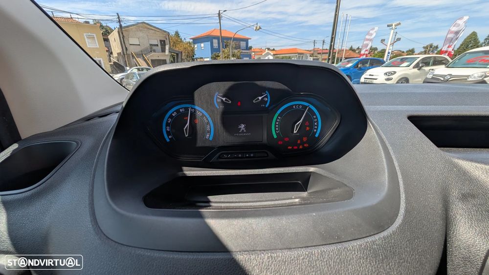 Peugeot e-Rifter 50 kWh Standard Active Pack - 21