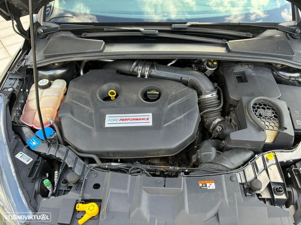 Ford Focus - 33