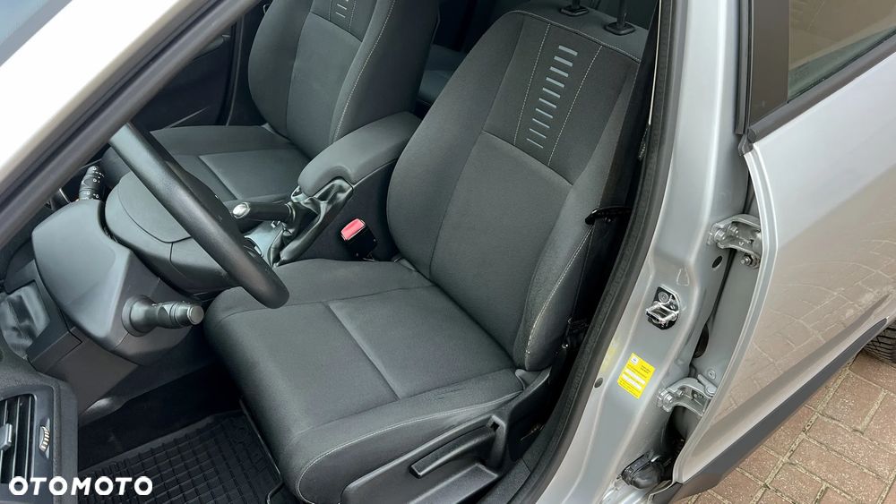 Renault Megane 1.6 16V 100 Expression - 8