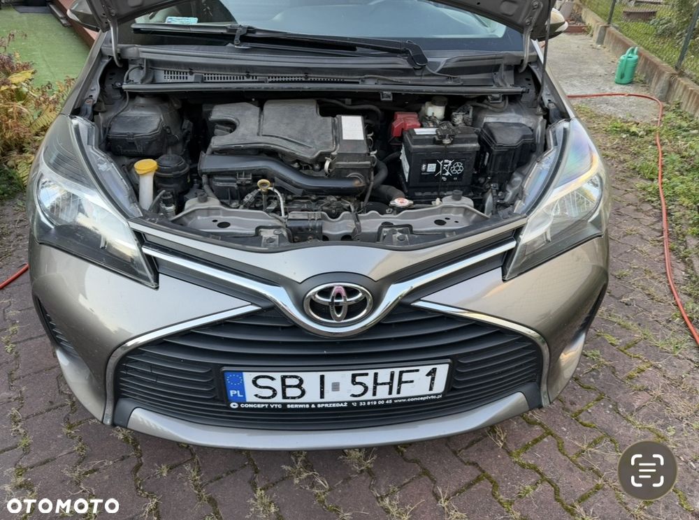 Toyota Yaris - 12