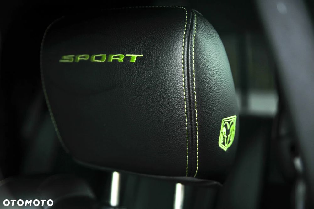 RAM 1500 5.7 Crew Cab Shortbed Limited Sport - 24