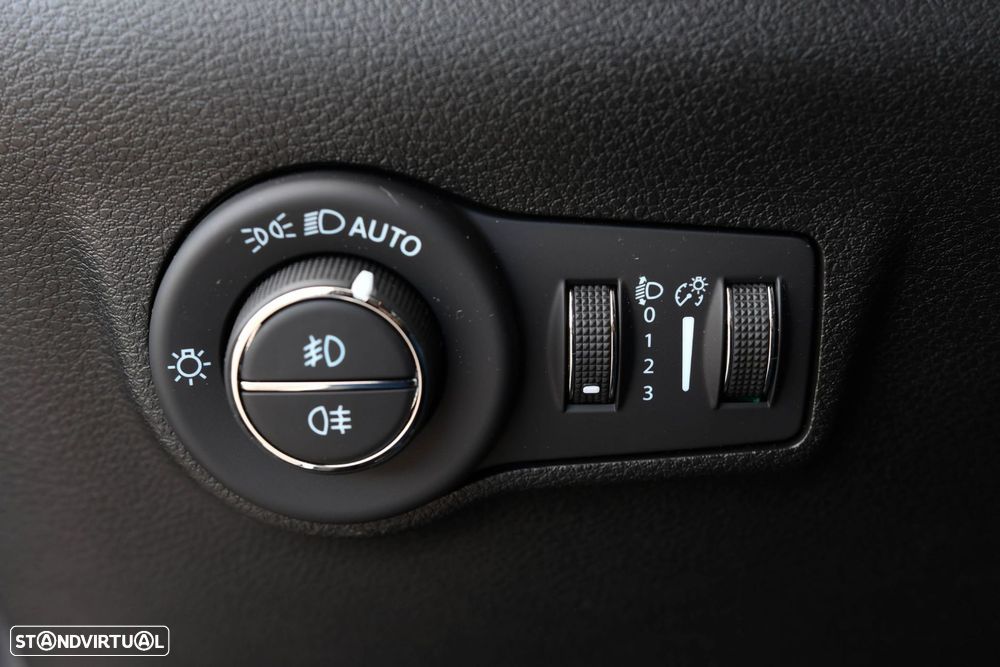 Jeep Compass 1.5 TG e-Hybrid S DCT - 33