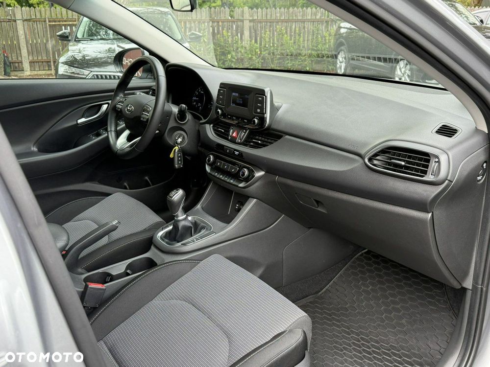 Hyundai i30 1.5 DPI Modern - 16