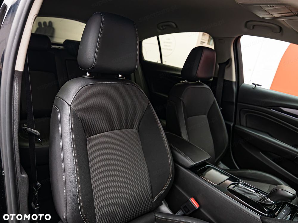 Opel Insignia - 8