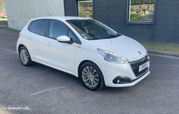Peugeot 208 1.5 BlueHDi Signature