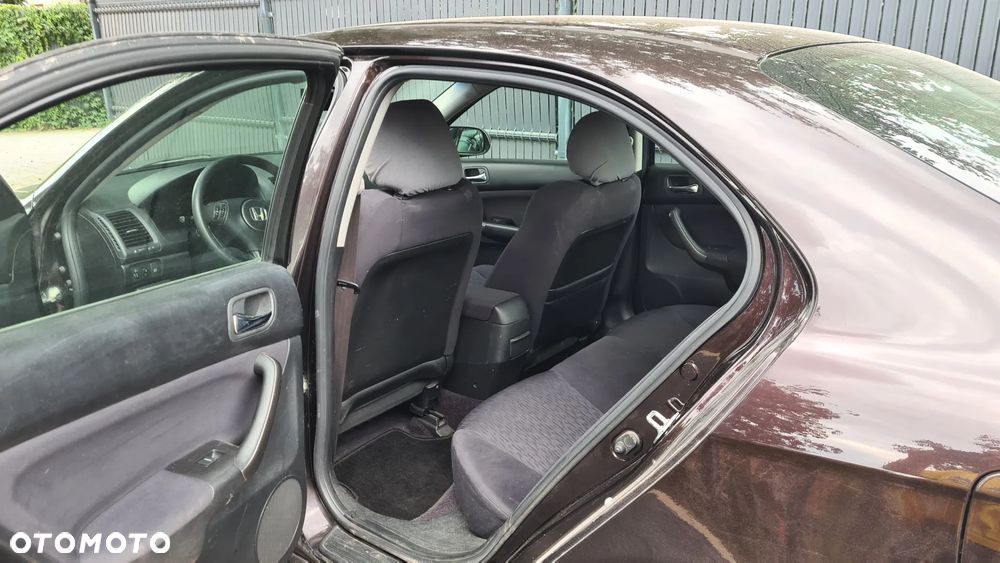 Honda Accord 2.0 Comfort - 8