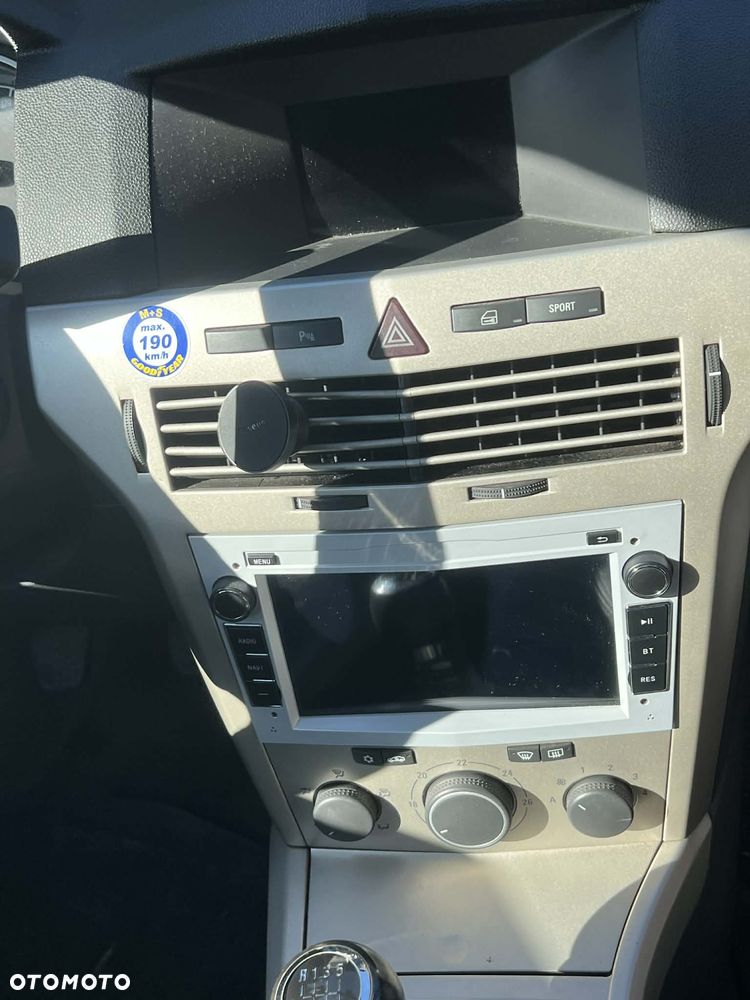 Opel Astra 1.9 CDTI Edition - 12