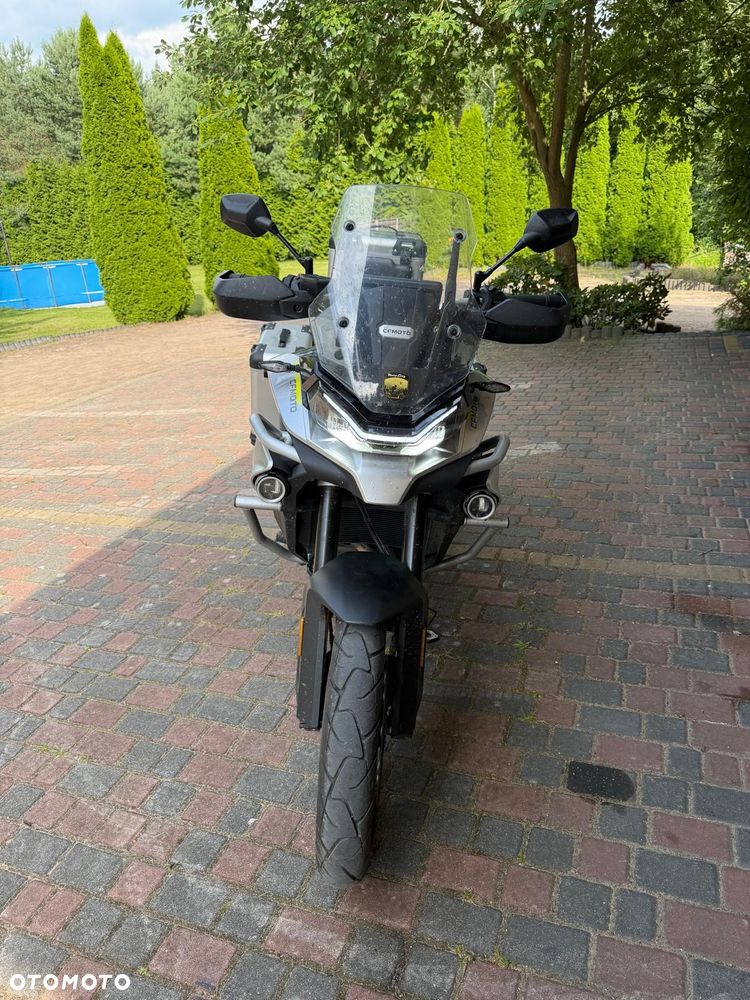 CFMoto 800MT Touring - 2