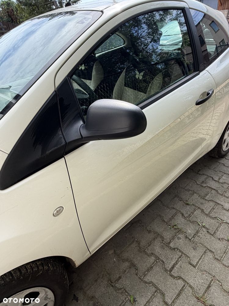 Ford KA - 4
