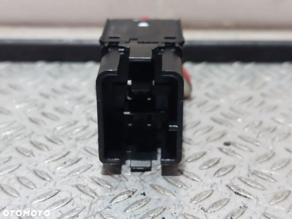 PRZYCISK AWARYJNYCH VW GOLF V 5 + PLUS NR 5M0953509A - 2