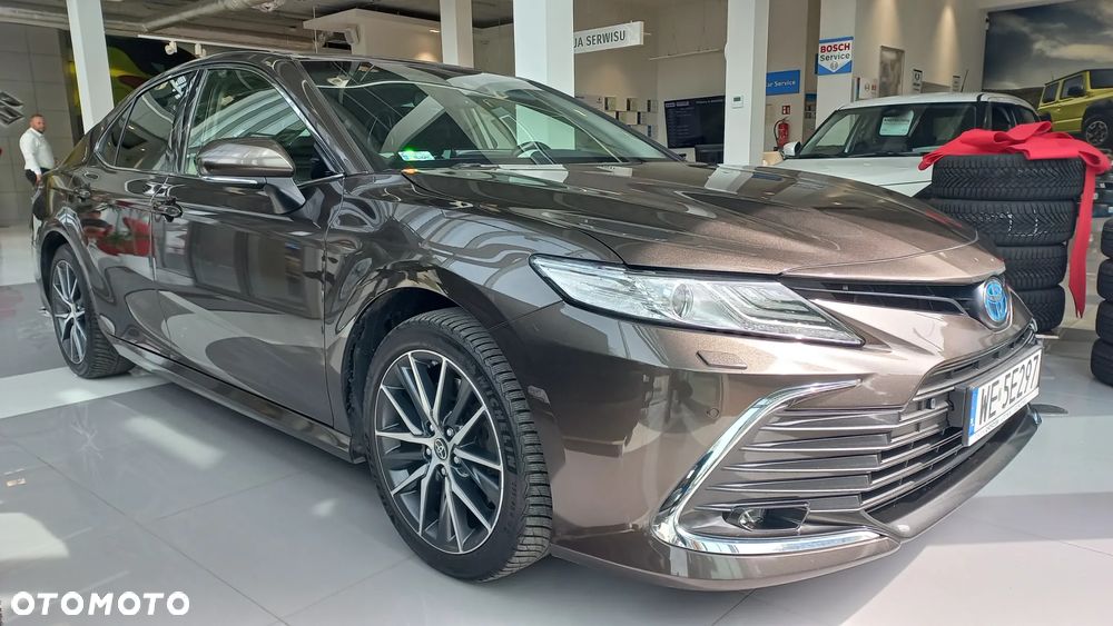 Toyota Camry 2.5 Hybrid Executive CVT - 2