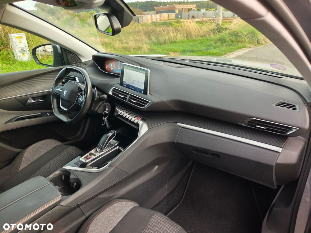 Peugeot 5008 - 16