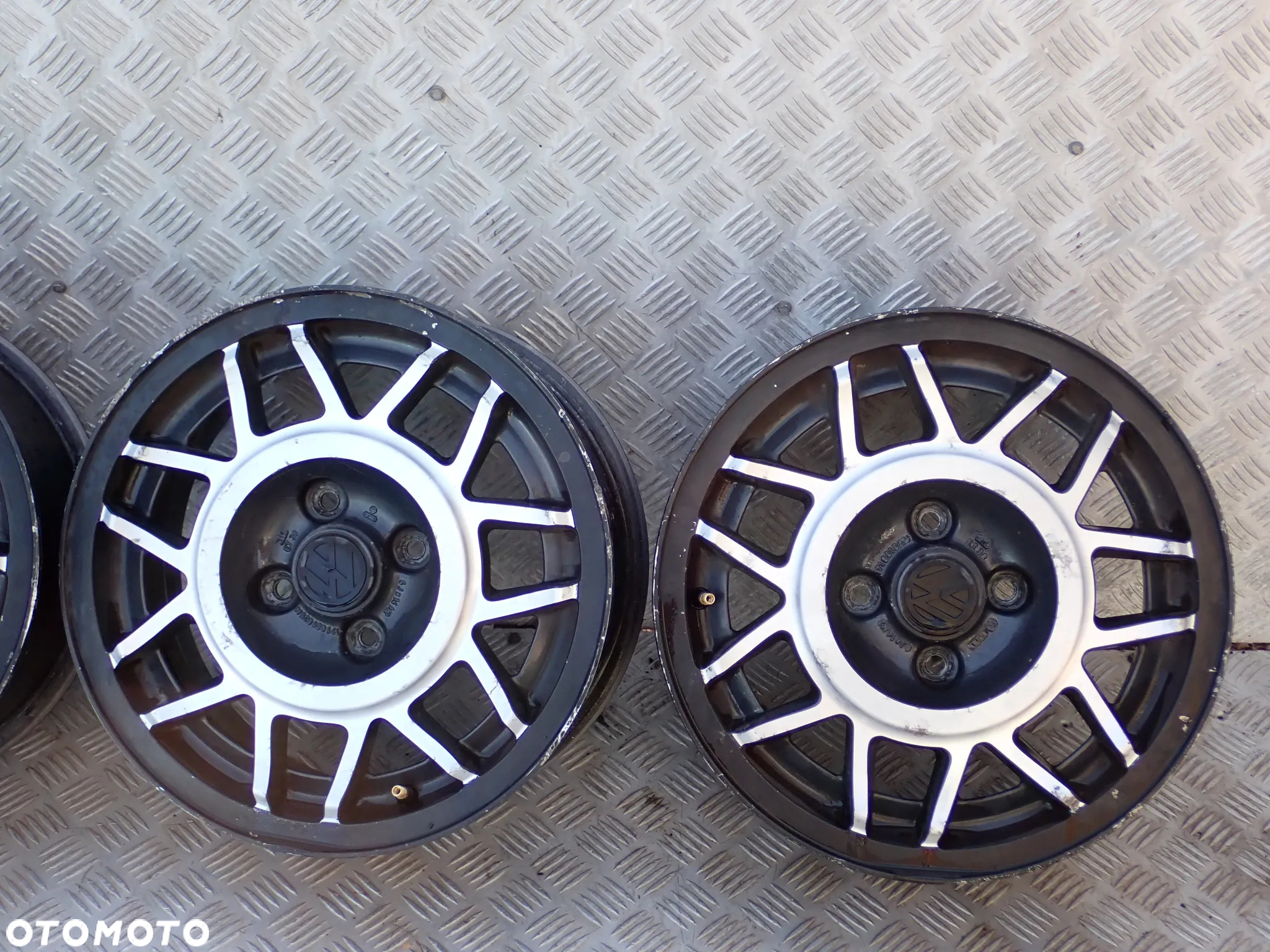FELGI ALUMINIOWE VW GOLF SCIROCCO 6JX14  ET 38  4X100  PIASTA 57,1  171601025H - 2
