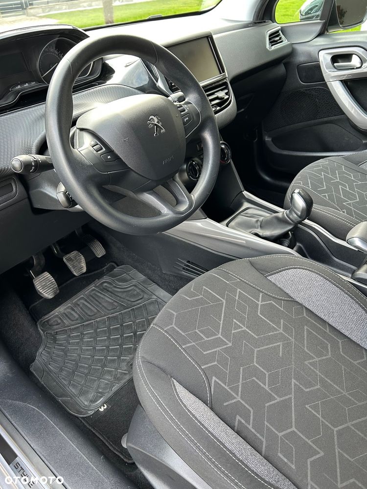 Peugeot 2008 - 16
