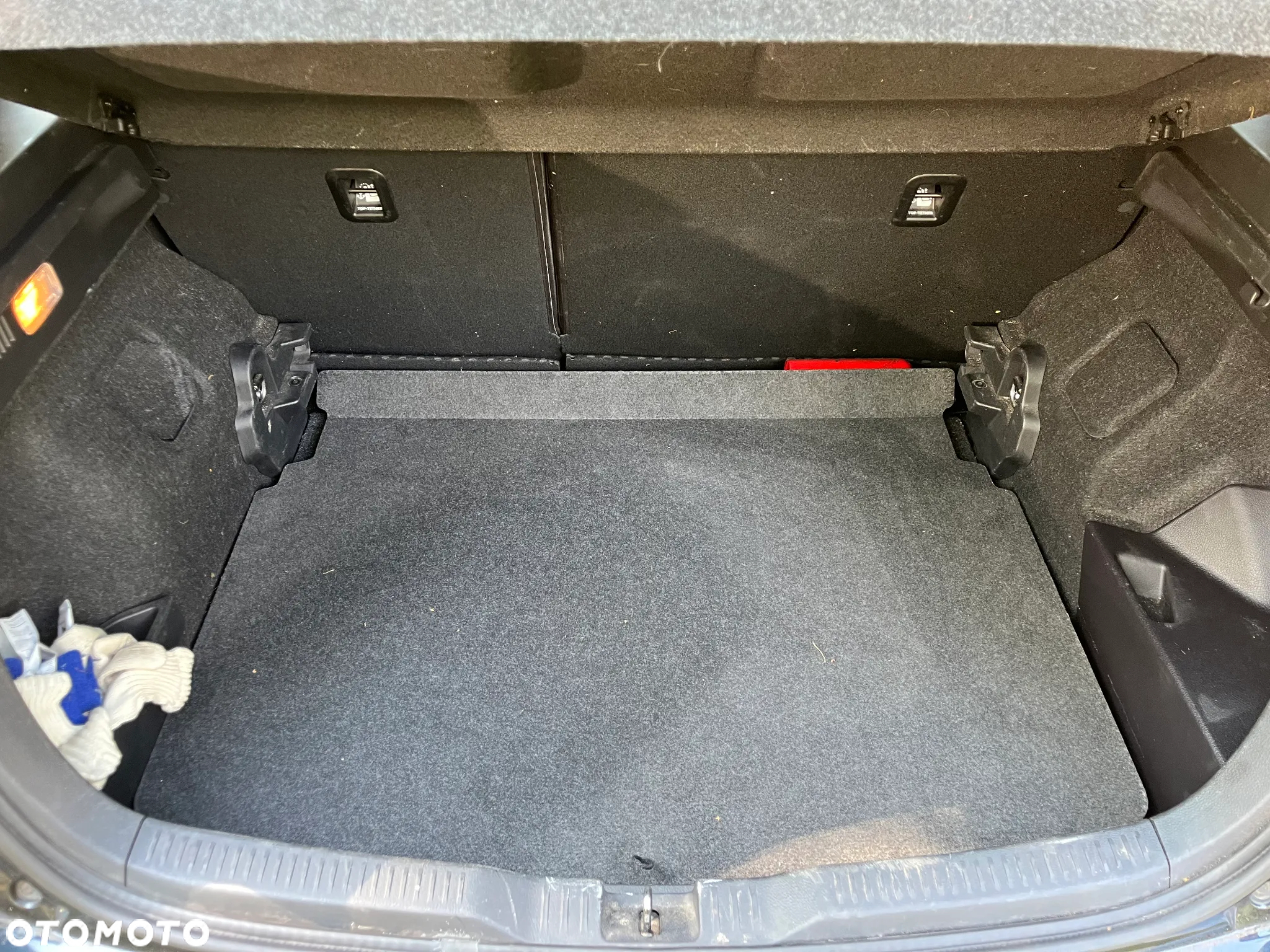 Toyota Auris Hybrid 135 Prestige - 6
