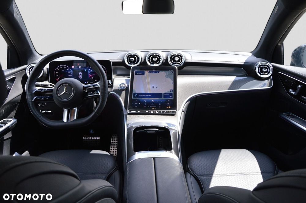 Mercedes-Benz GLC - 25
