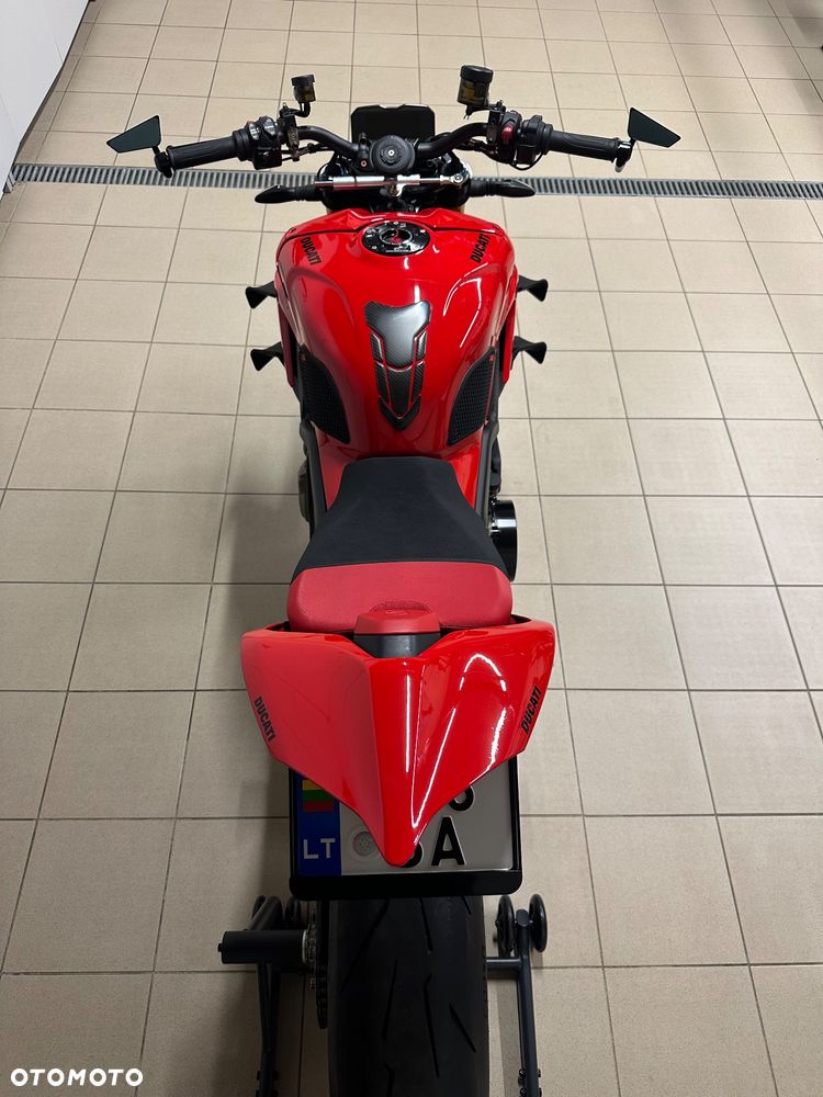Ducati Streetfighter V4 - 4