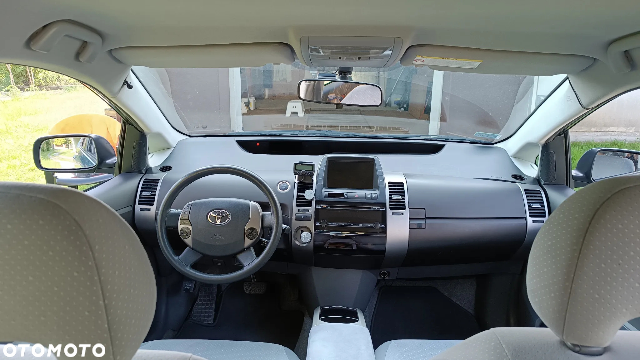 Toyota Prius - 10
