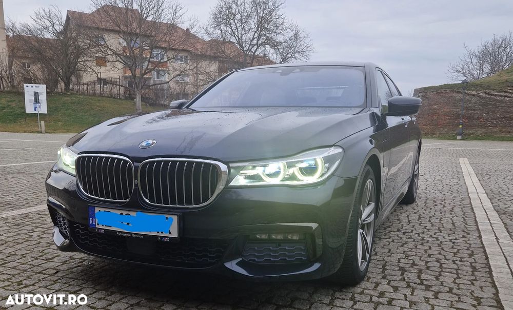 BMW Seria 7 740e iPerformance - 16