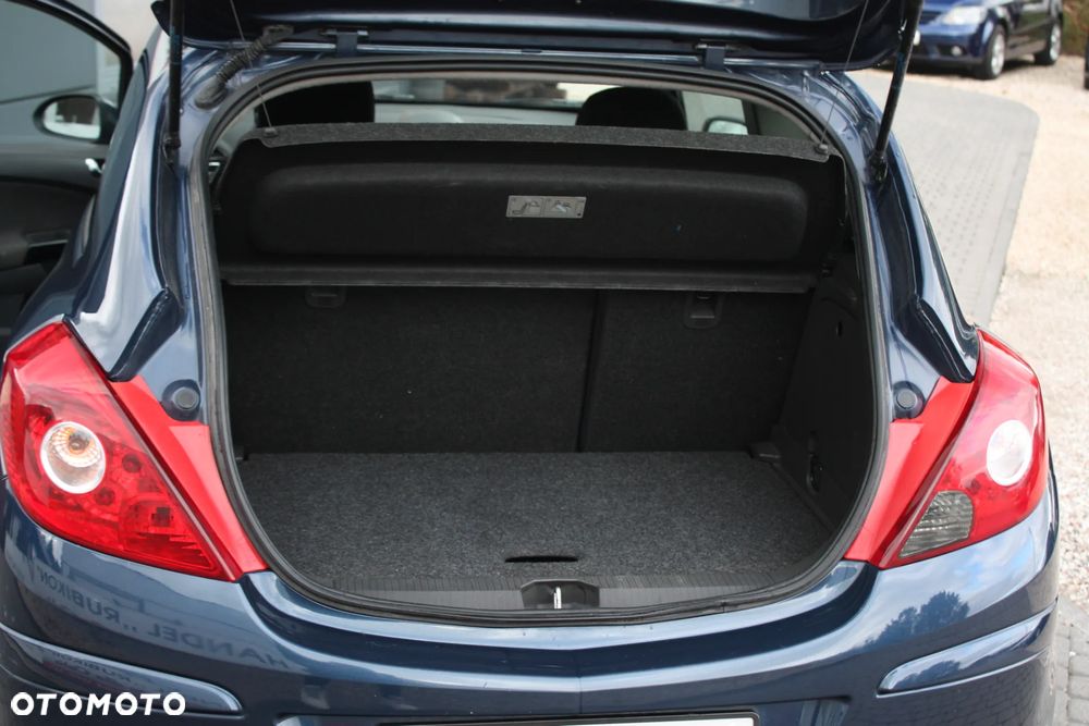 Opel Corsa 1.2 16V Graphite - 8