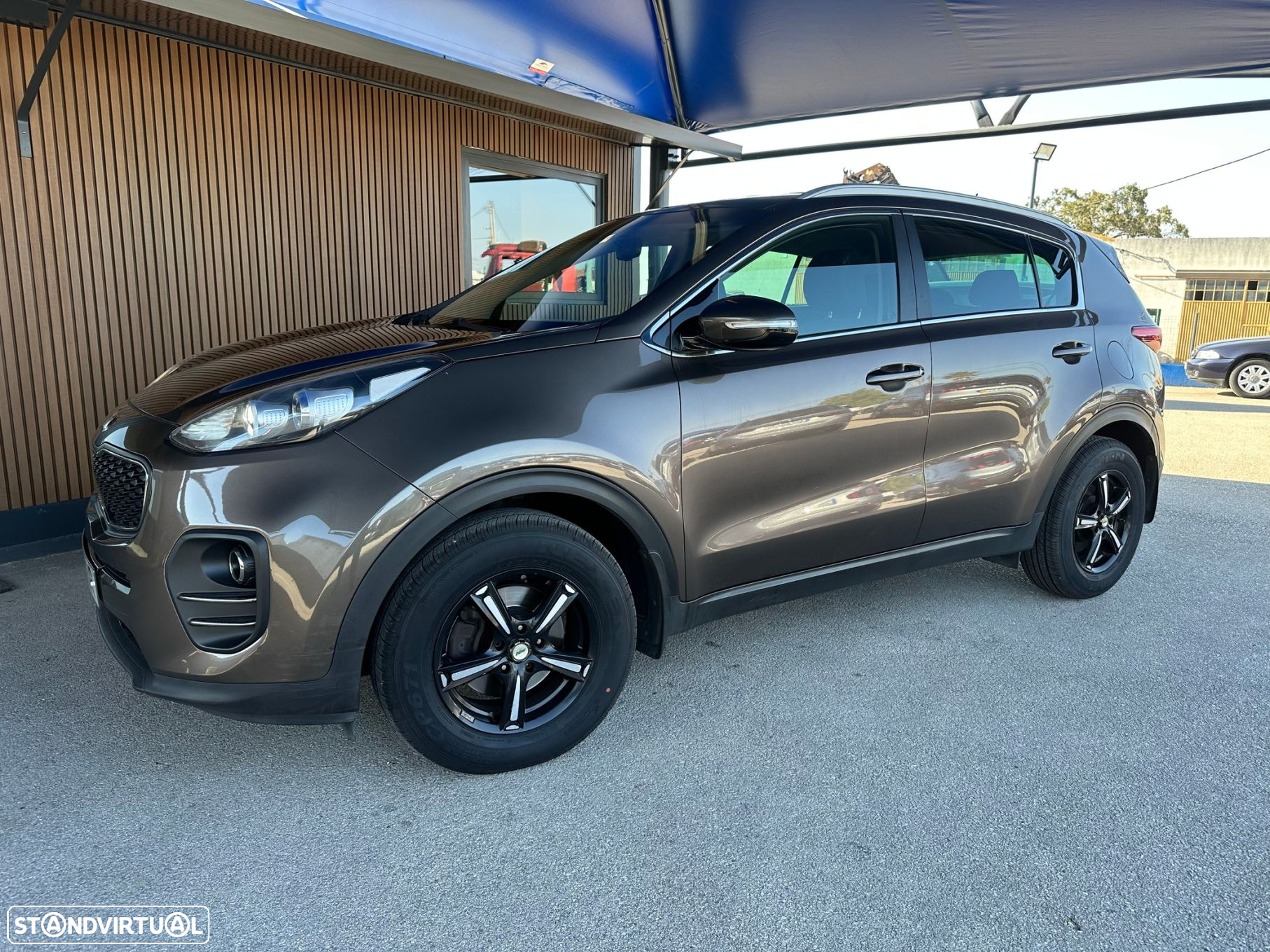 Kia Sportage 2.0 CVVT 4WD Auto Spirit - 11