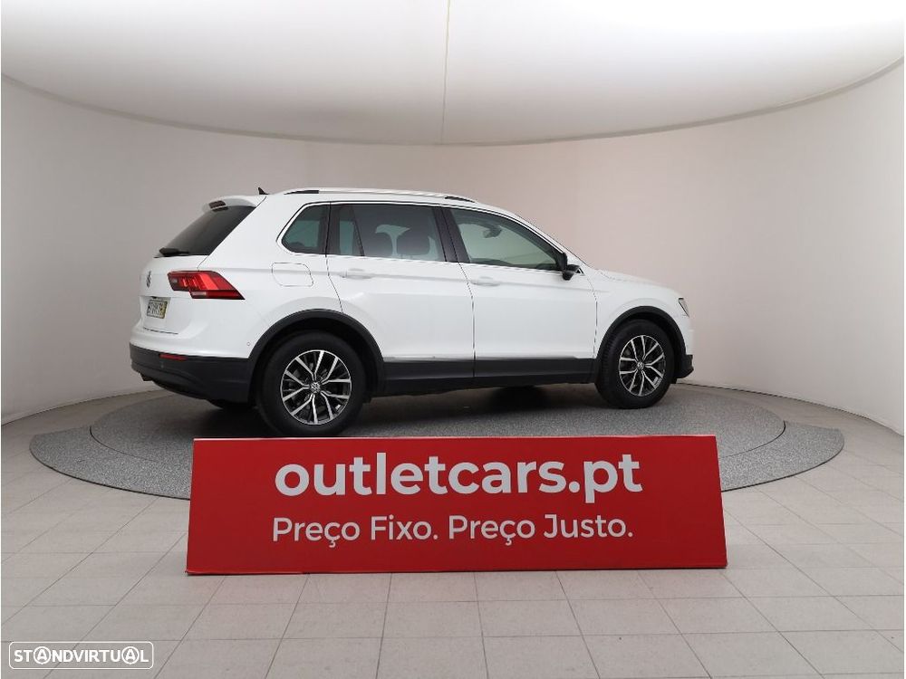 VW Tiguan 1.6 TDI Confortline - 9