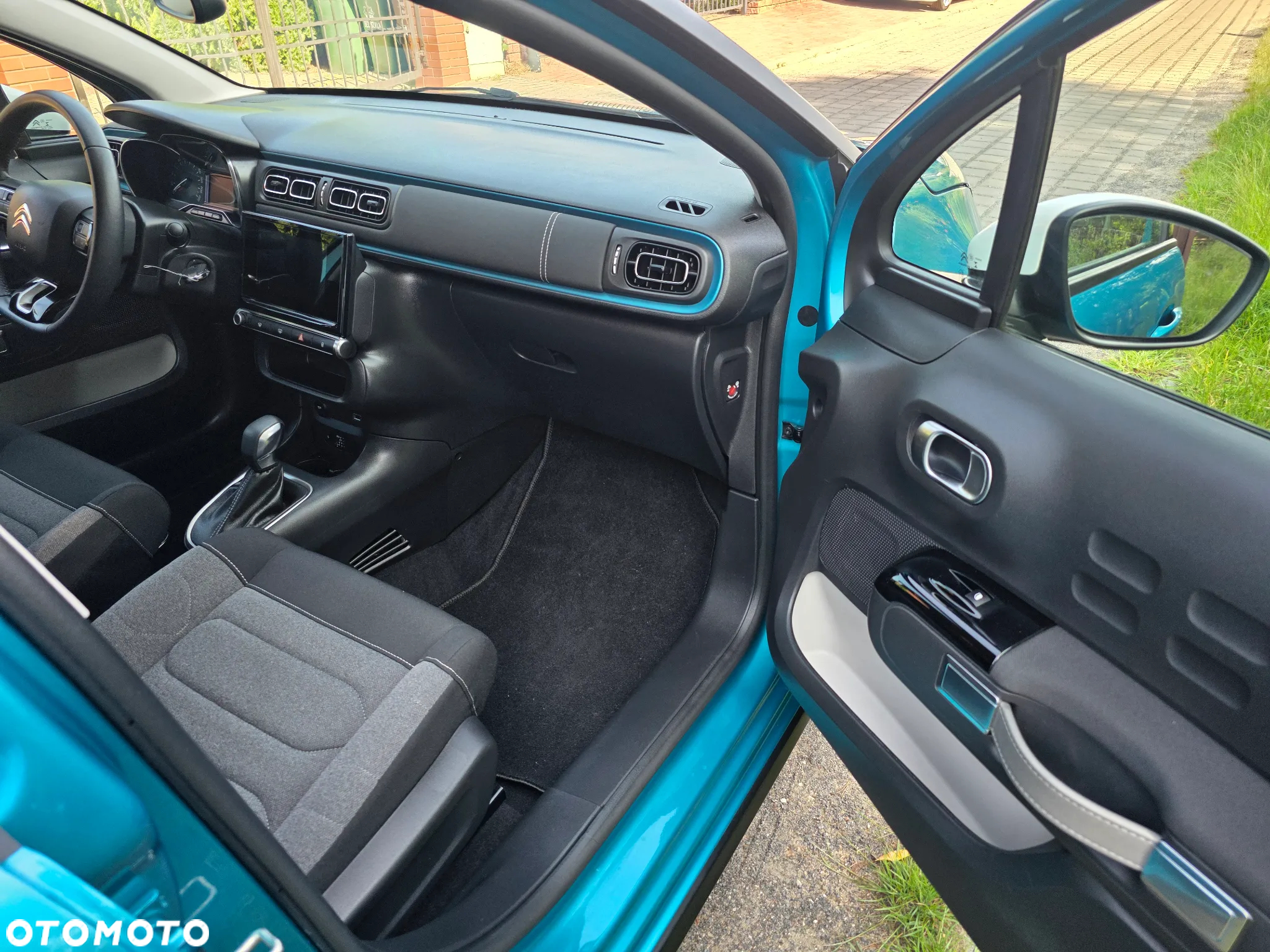 Citroën C3 1.2 PureTech Shine EAT6 - 18