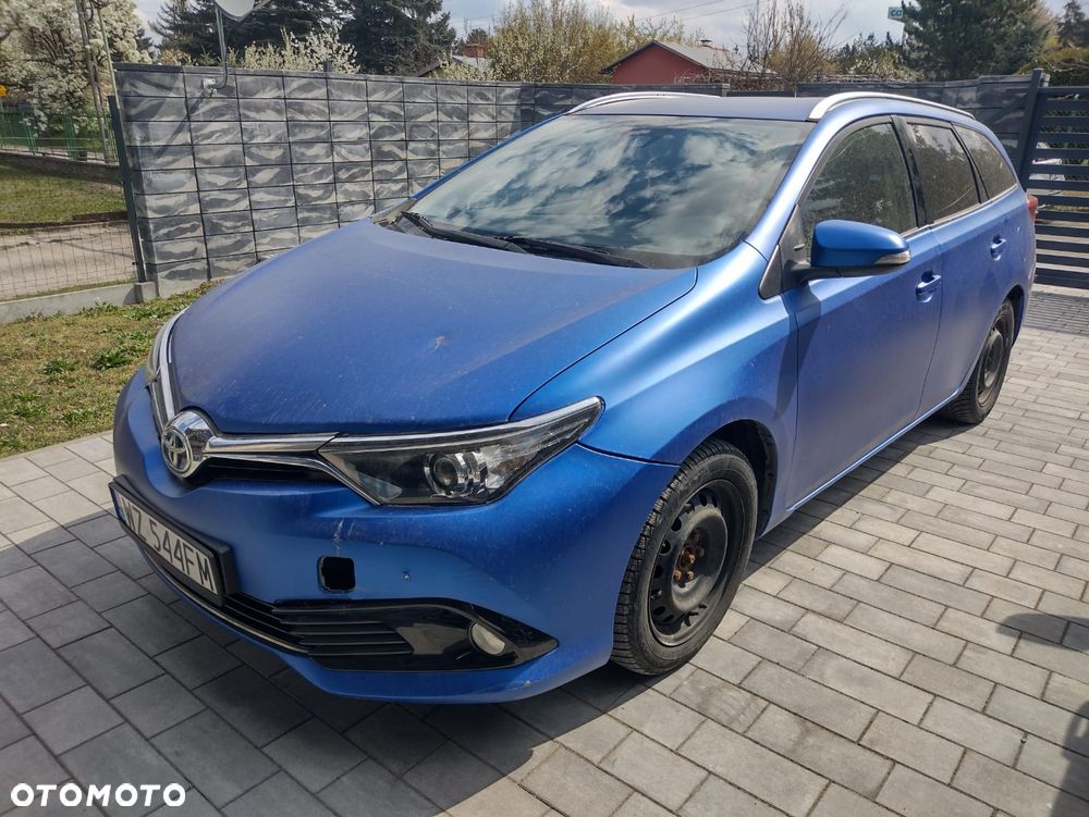 Toyota Auris - 2