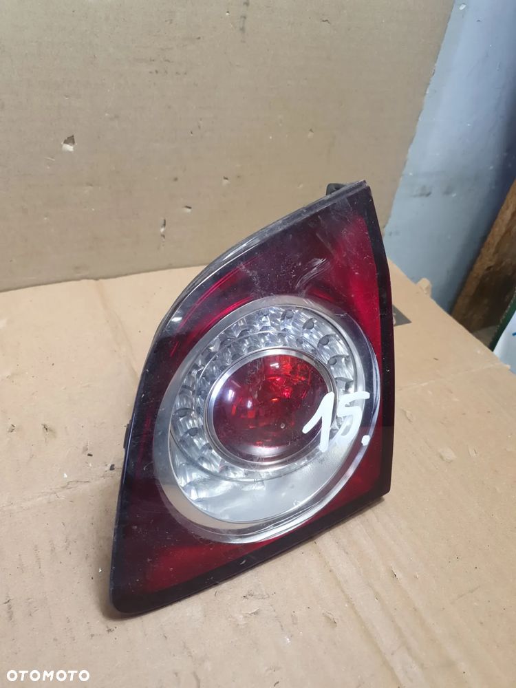 # LAMPA LEWY TYŁ W KLAPĘ VW GOLF PLUS nr 5M0945094L - 2