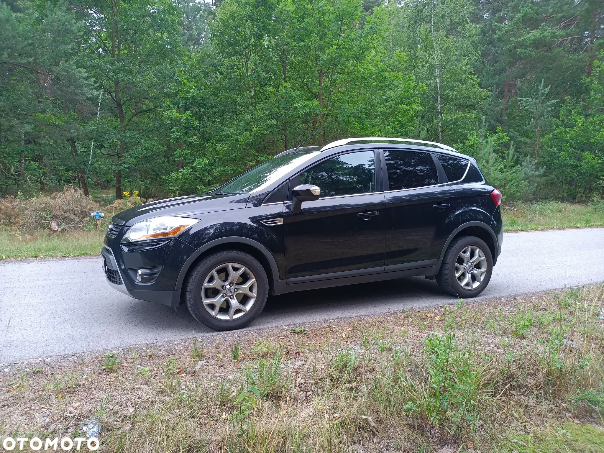 Ford Kuga 2.0 TDCi 2x4 Titanium - 10