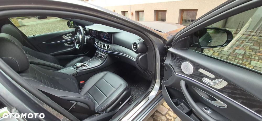 Mercedes-Benz Klasa E 220 d AMG - 9
