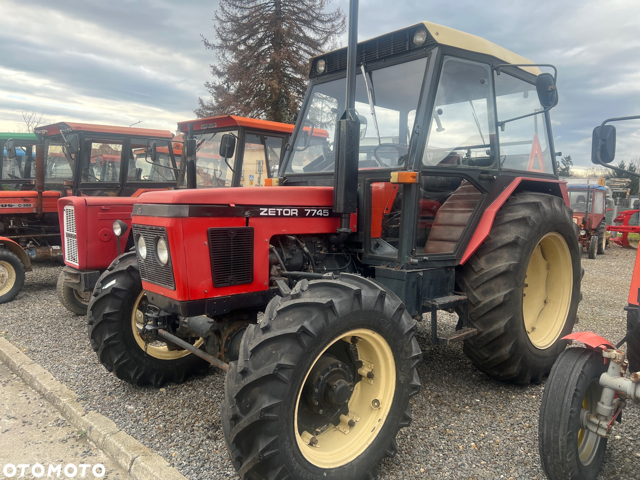 Ursus C360 - 16