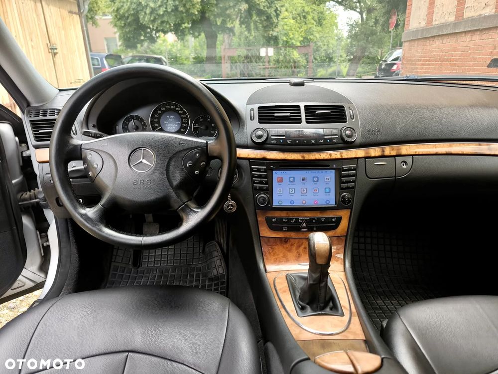 Mercedes-Benz Klasa E 220 CDI T Elegance - 3