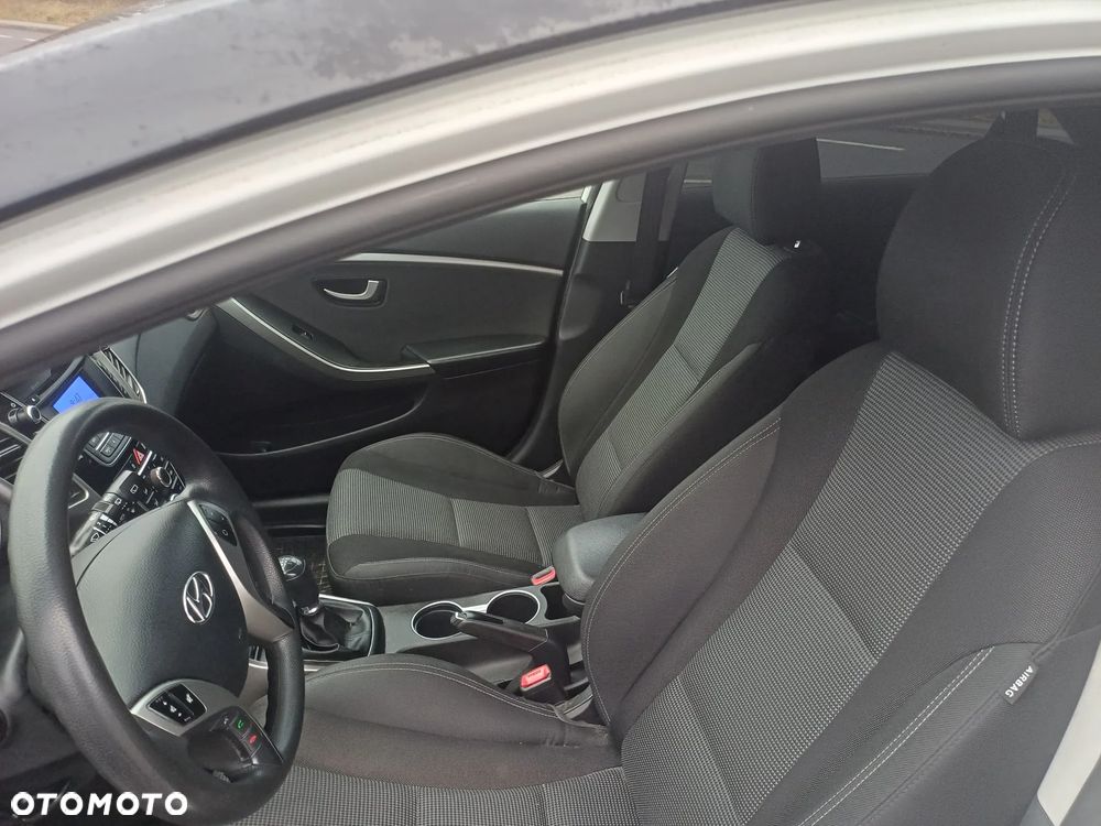 Hyundai i30 - 13