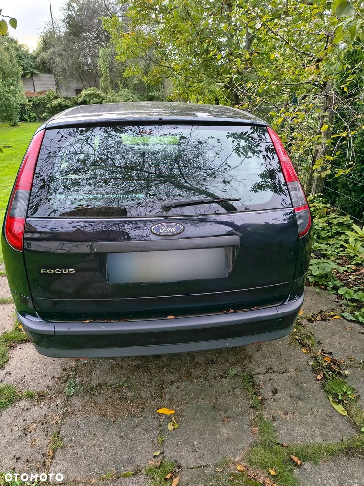 Ford Focus 1.6 Ambiente - 4