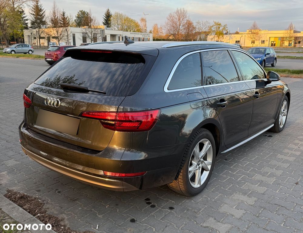 Audi A4 Avant 2.0 TDI S tronic - 4