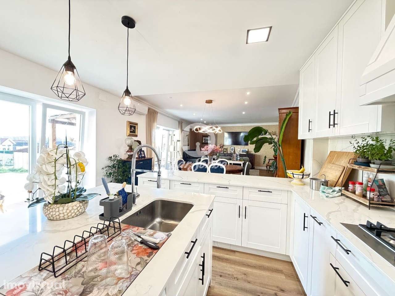 Moradia T5 Térrea Como Nova com Piscina Aquecida em Touguinha | Vil... - Grande imagem: 4/22