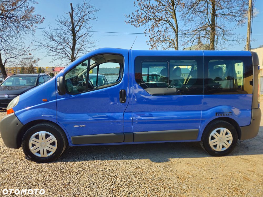 Renault Trafic - 25