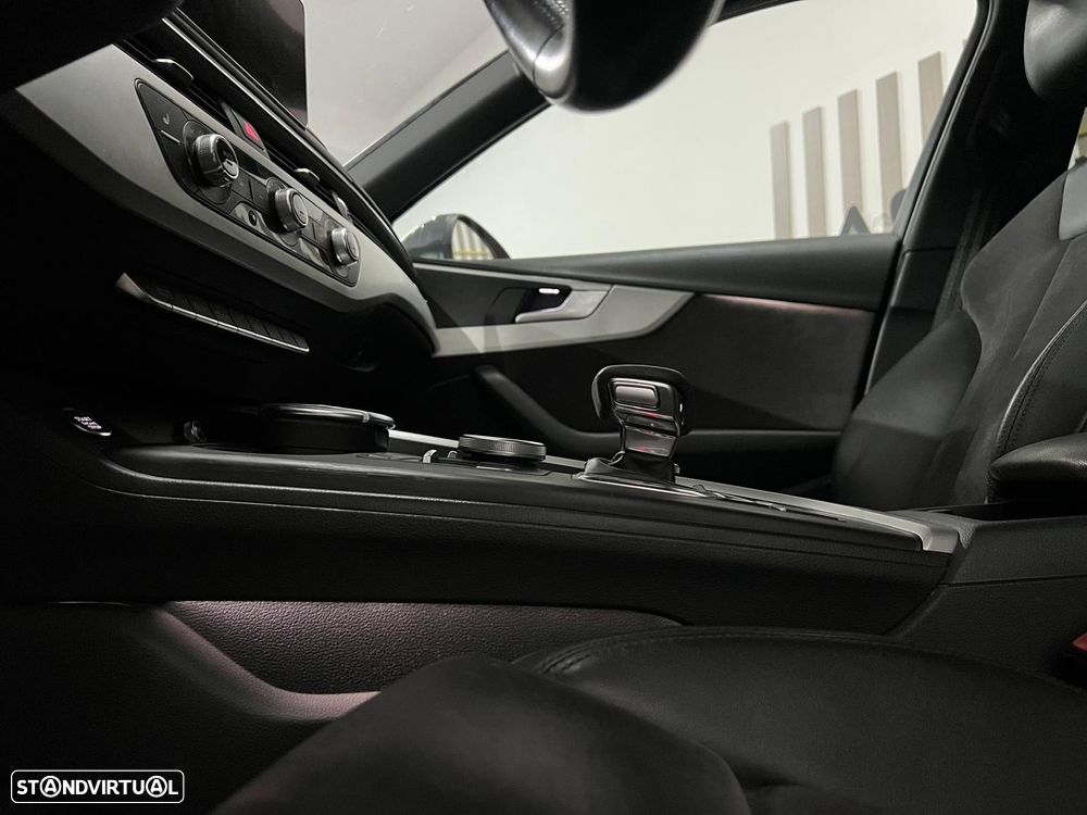 Audi A4 Avant 2.0 TDI S tronic - 21