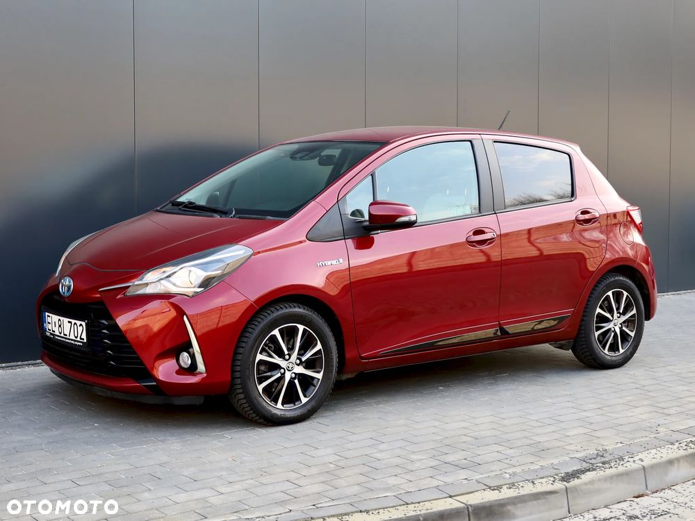 Toyota Yaris Hybrid 100 Premium EU6 - 15