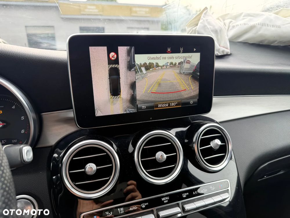 Mercedes-Benz GLC 250 d 4Matic 9G-TRONIC AMG Line - 17