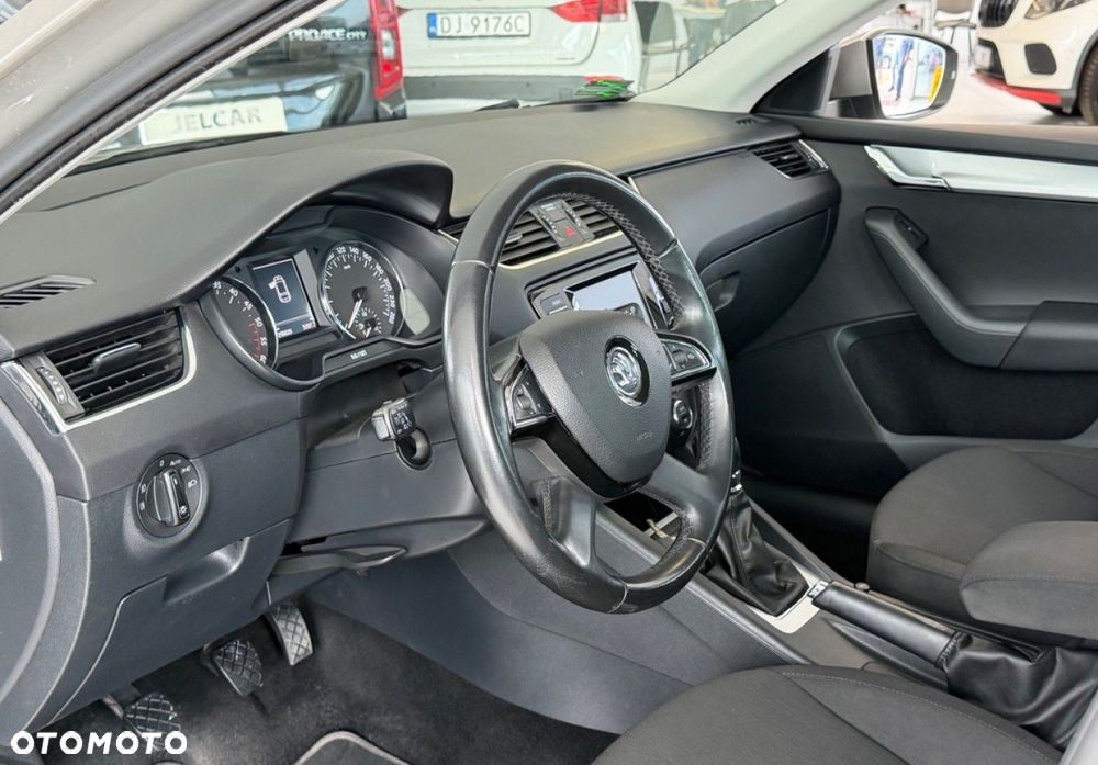 Skoda Octavia 2.0 TDI Style - 16